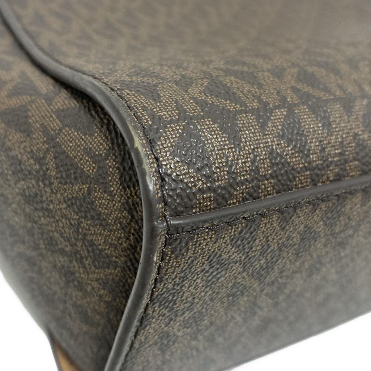 ストラップ着脱可