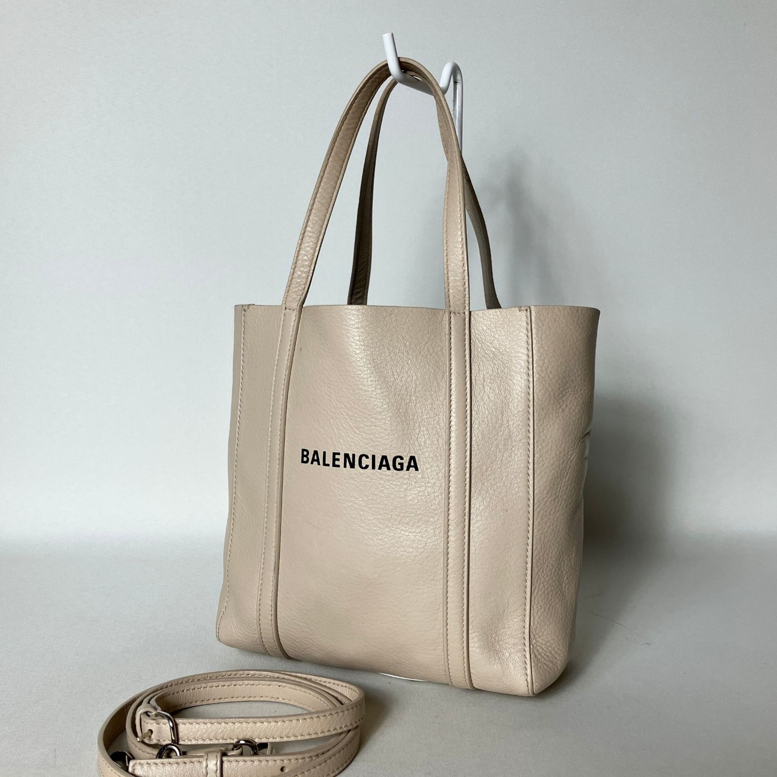 2510-261｜ ｜バレンシアガ エブリデイ2WAYトート レザー ベージュ