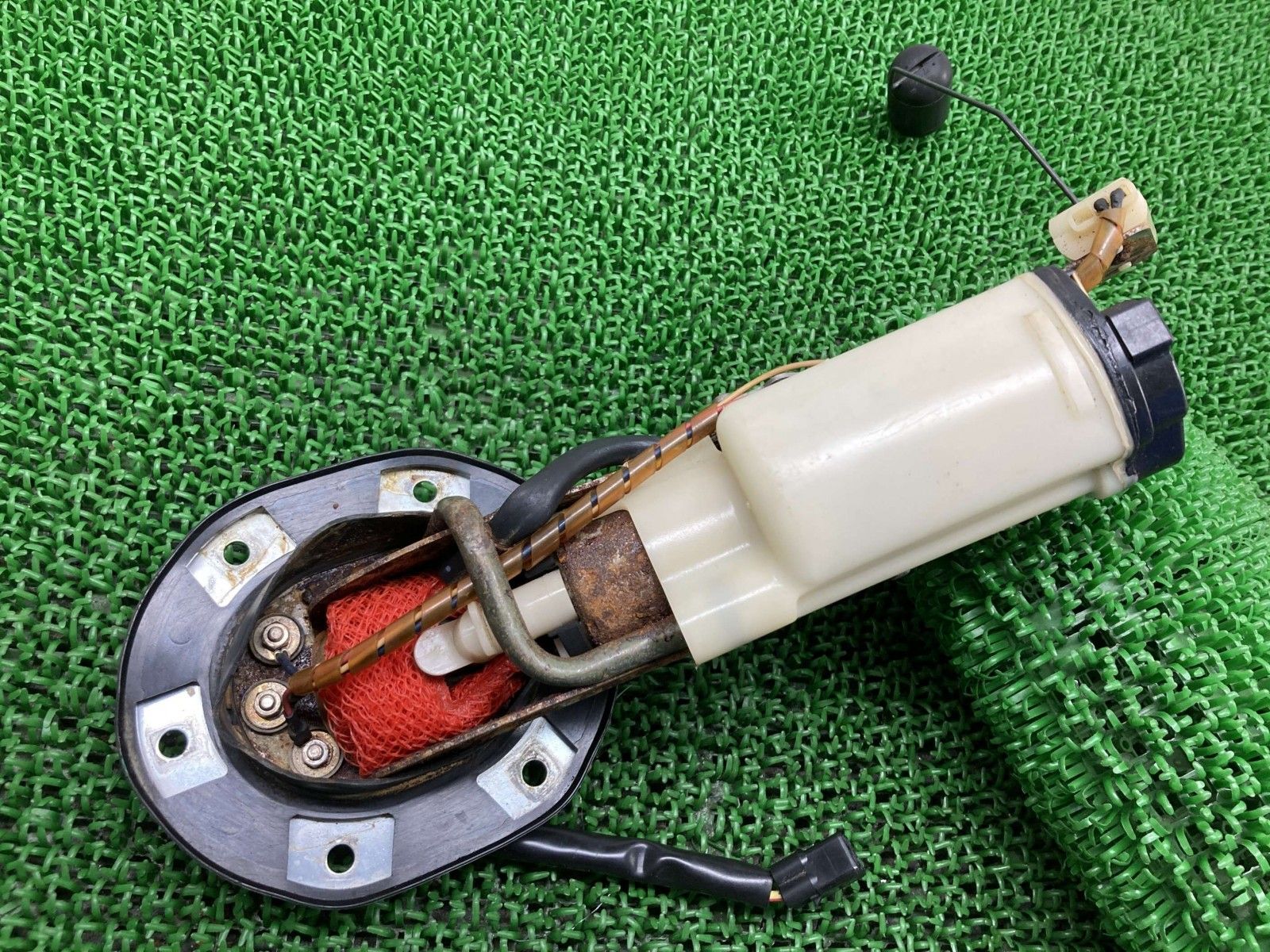 CB1100EX フューエルポンプ UC-T33HU9 ホンダ 純正 バイク 部品 SC65 13-17年 フューエルセンサー 燃料ポンプ 部品取りに wO