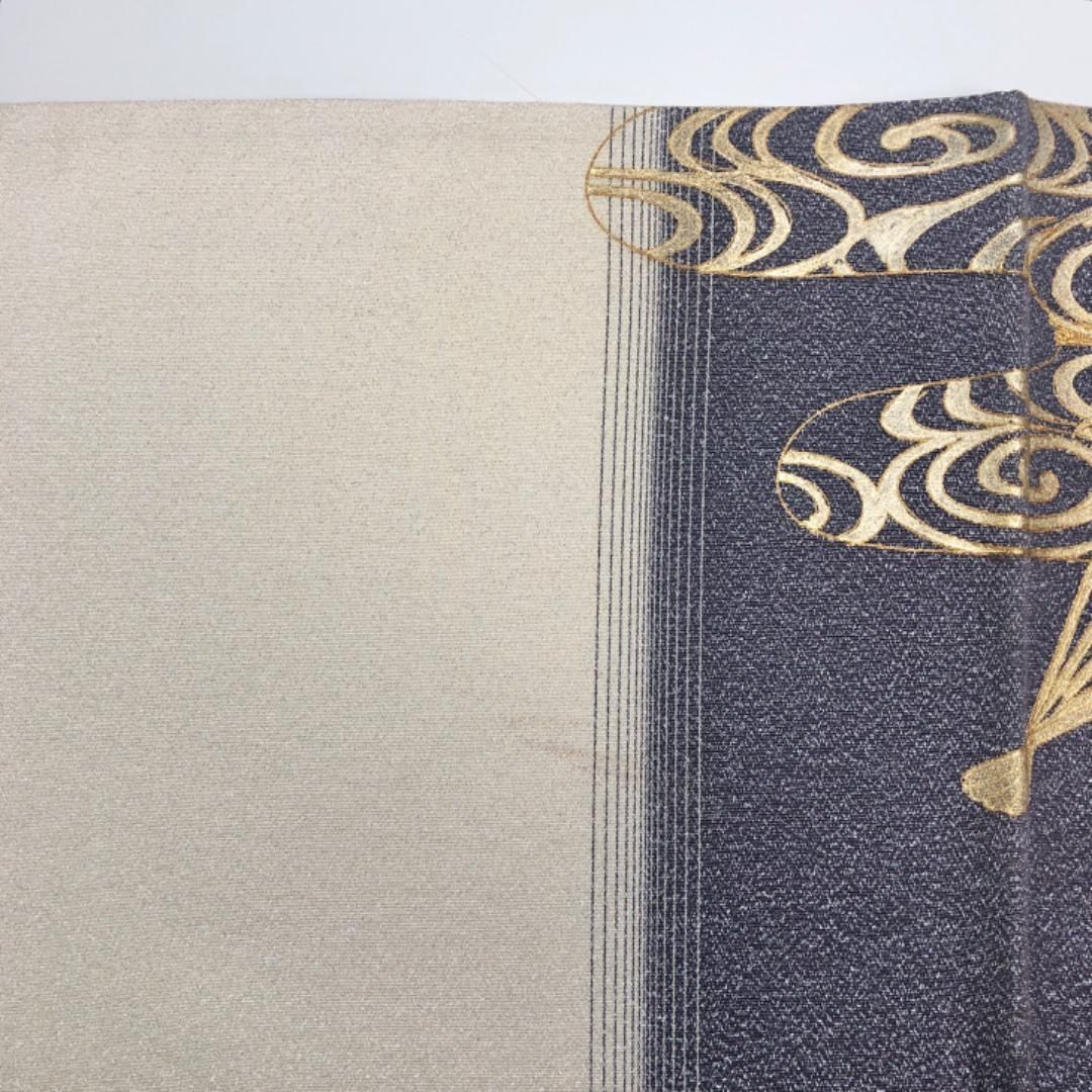 扇子に花模様 流水