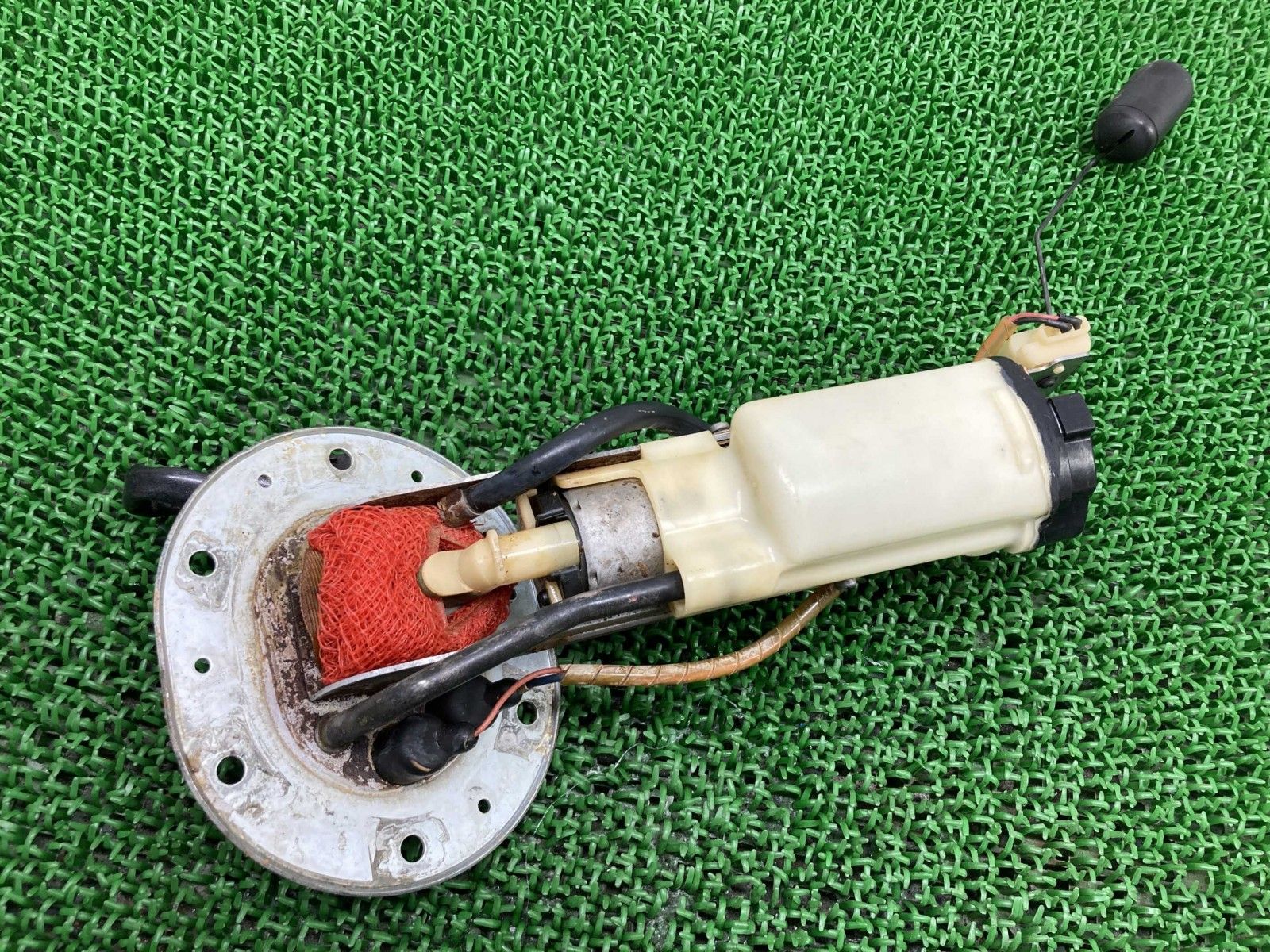 CB400SF フューエルポンプ UC-T30HU13 ホンダ 純正 バイク 部品 NC42 REVO レボ フューエルセンサー 燃料ポンプ Sv