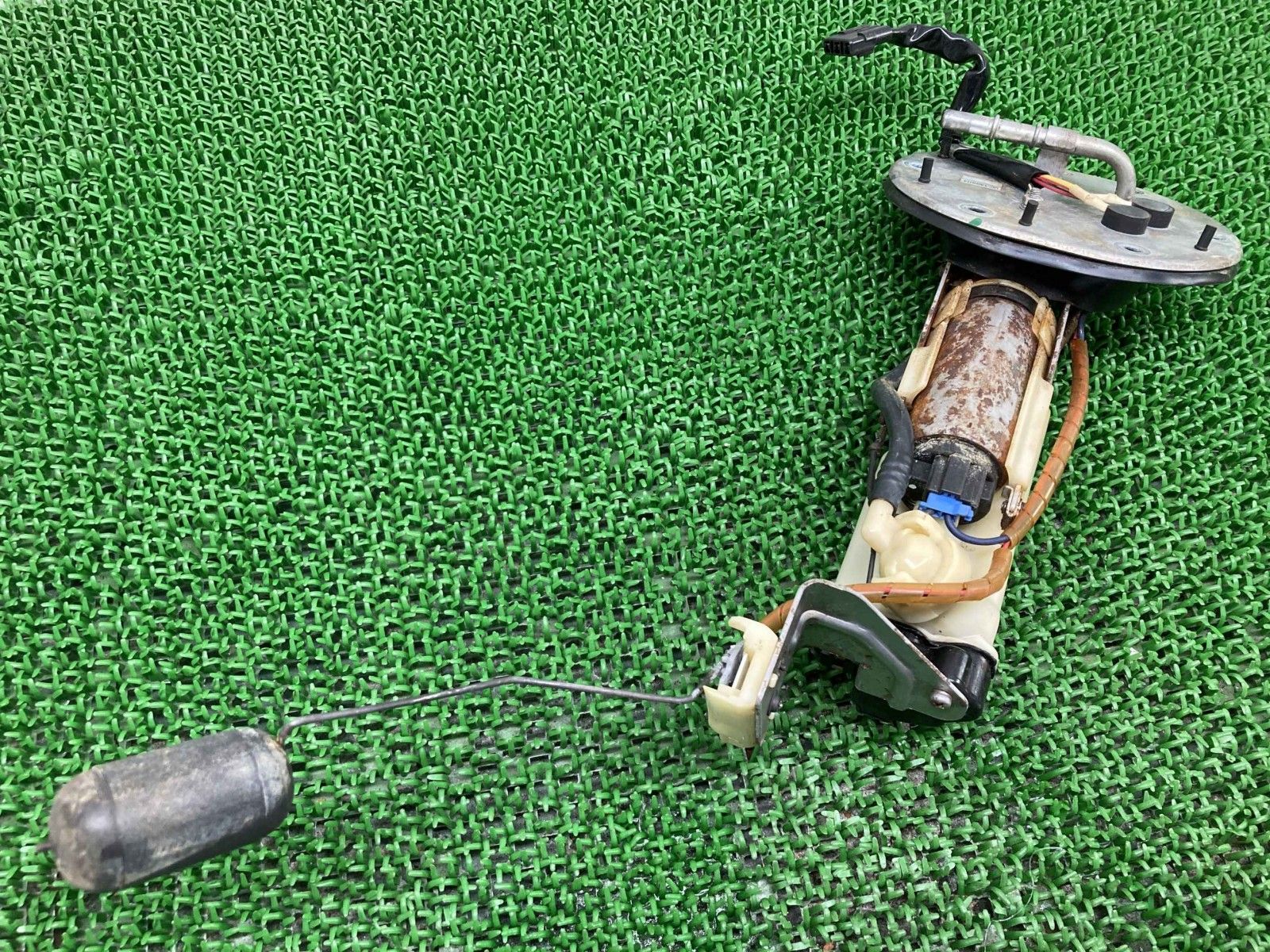 CB400SF フューエルポンプ