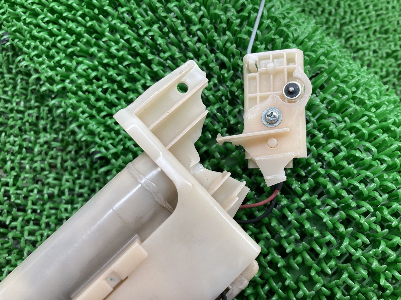 バルカンS フューエルポンプ 49040-0738 カワサキ 純正 EN650A VULCAN フューエルセンサー 燃料ポンプ 修復素材に Ku