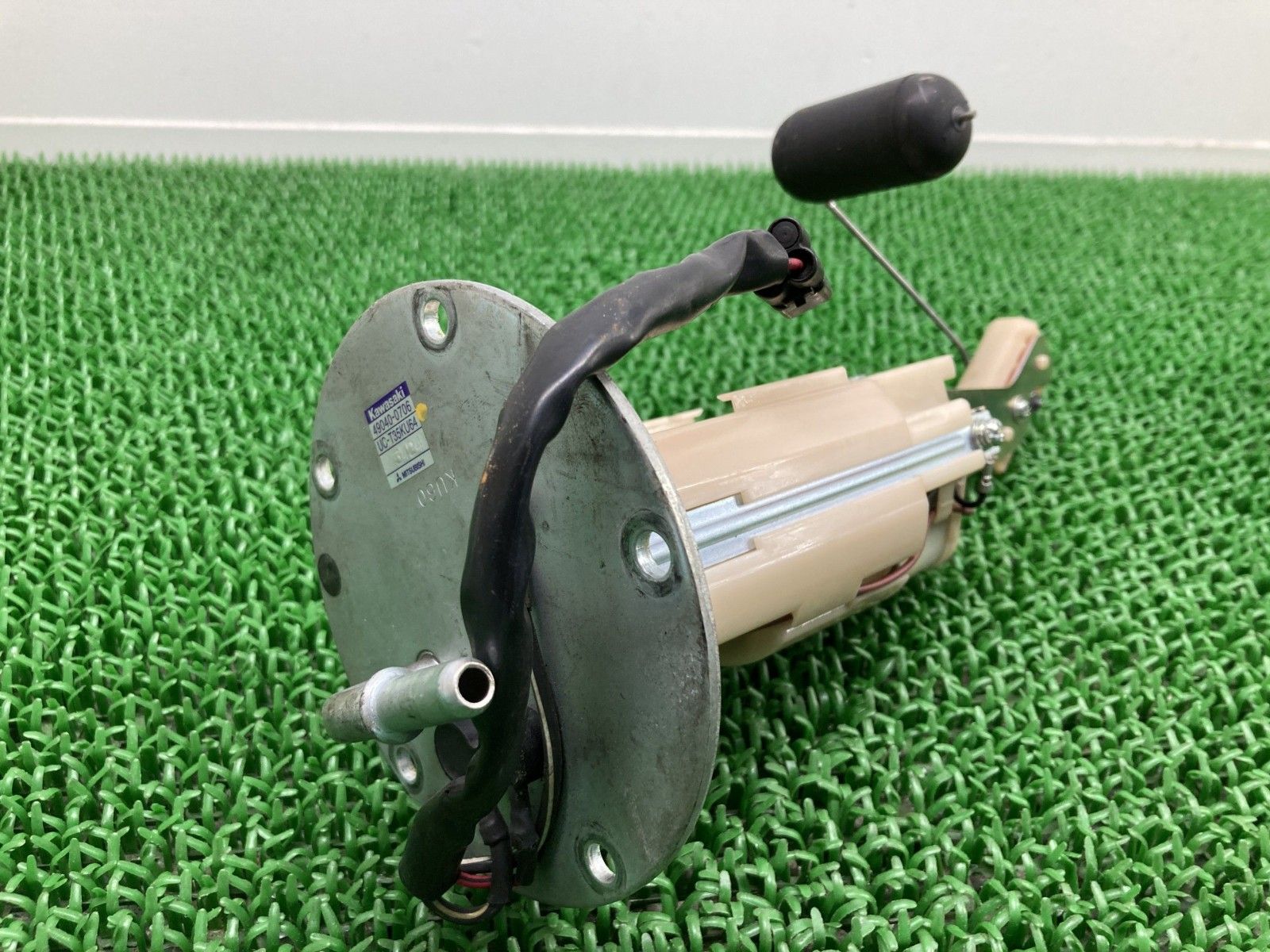 NINJA400 フューエルポンプ 49040-0706 カワサキ 純正 EX400E ニンジャ400 フューエルセンサー 燃料ポンプ 機能的問題なし tG