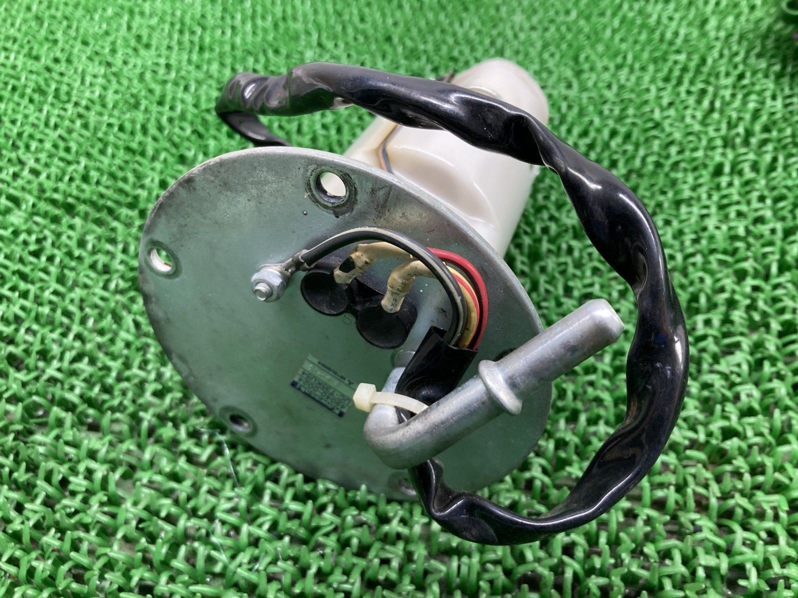 ZX-14R フューエルポンプ 49040-0024 カワサキ 純正 ZXT40E NinjaZX14R フューエルセンサー 燃料ポンプ 機能的問題なし lV