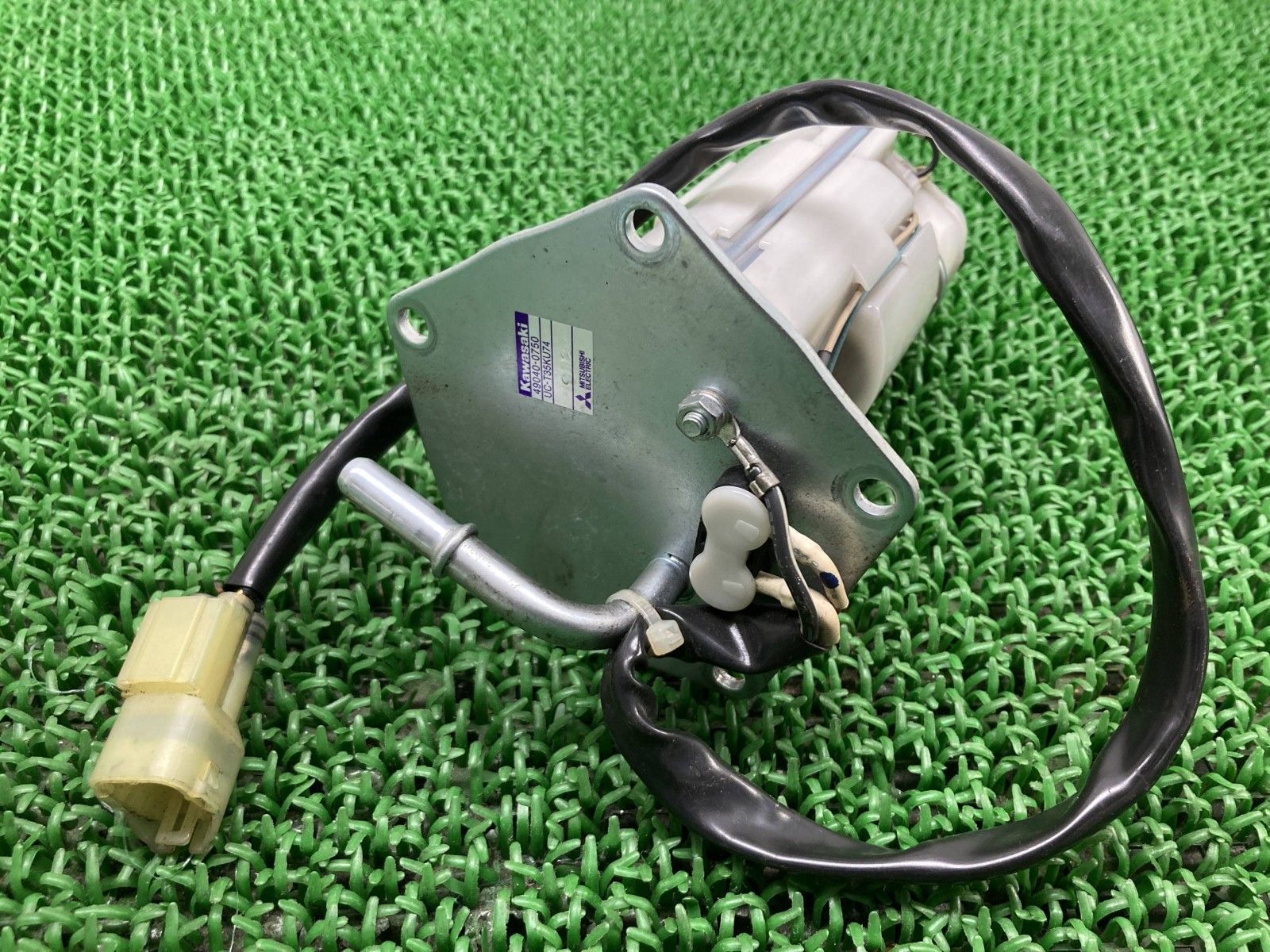 ZX-10R フューエルポンプ 49040-0750 カワサキ 純正 ZX1000K 16-17年 NinjaZX10R フューエルセンサー 燃料ポンプ Qs