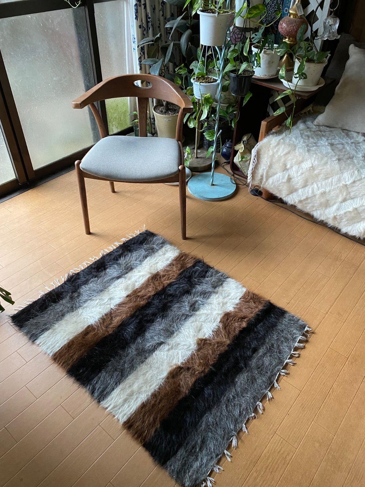 上アンゴラヤギモヘア使用ヴィンテージシイルトバッタニイェ 黒