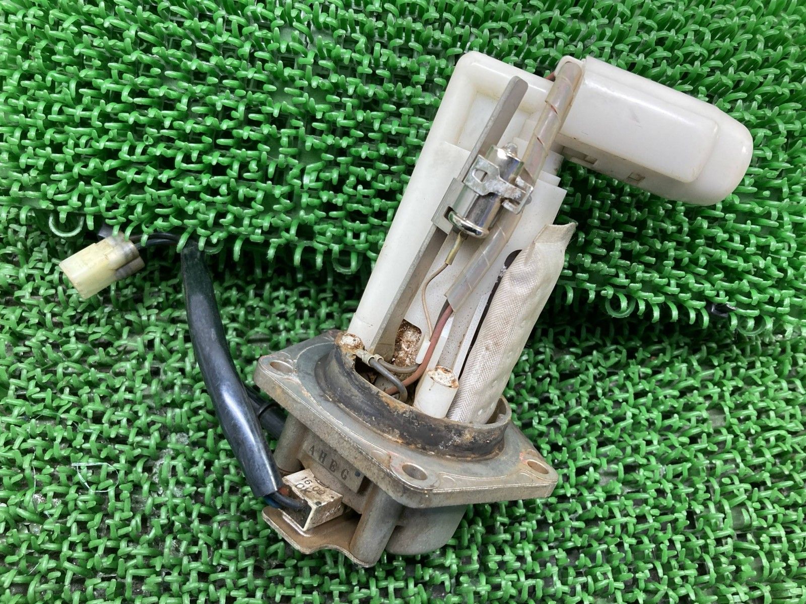 NINJA250R フューエルポンプ カワサキ 純正 EX250K ニンジャ250K フューエルセンサー 燃料ポンプ 部品取りに 割れ欠け無し Bn