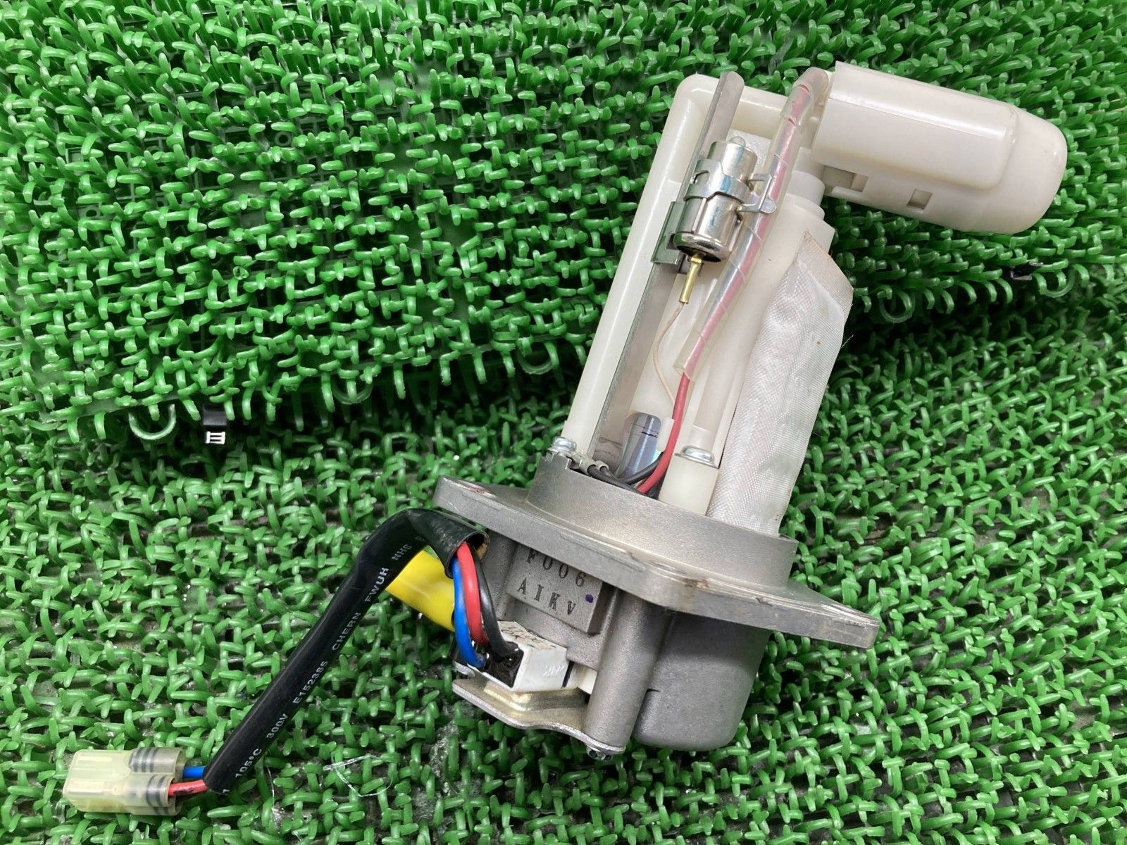 NINJA250R フューエルポンプ カワサキ 純正 EX250K ニンジャ250K フューエルセンサー 燃料ポンプ 機能的問題なし 品薄 Jp