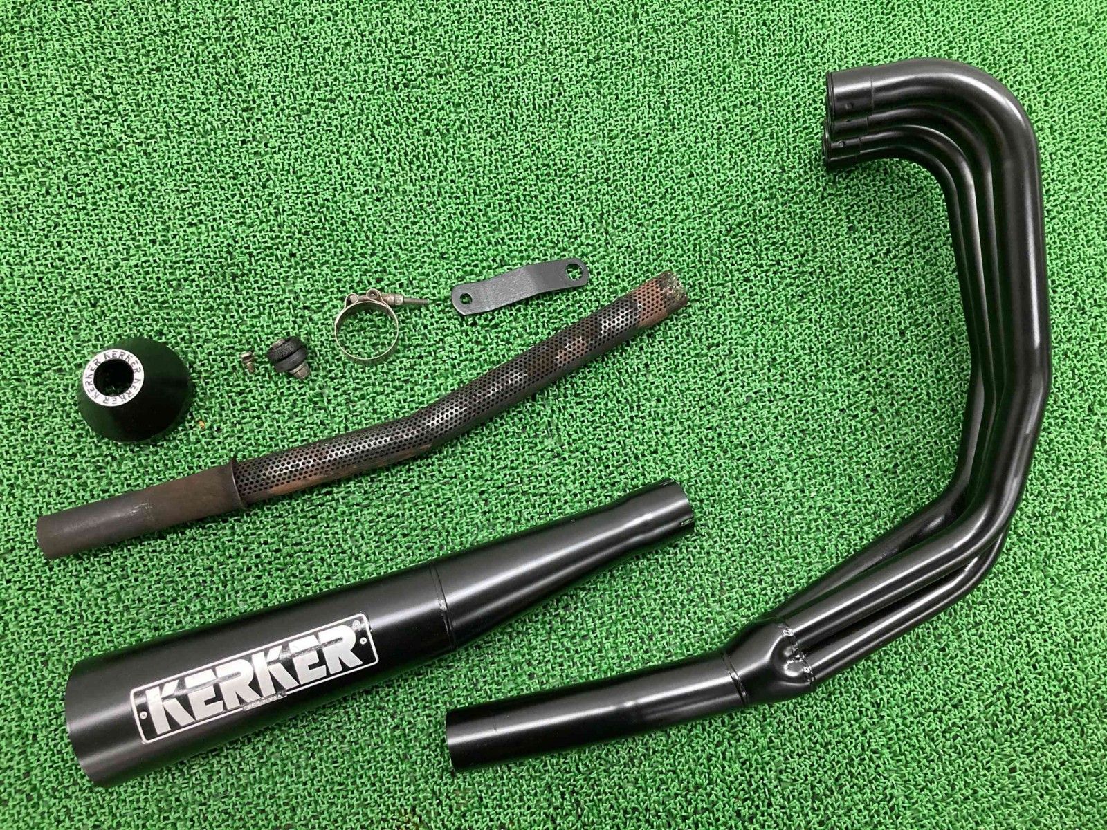 KERKER製ゼファー400 マフラー 4228868 社外 バイク 部品 ZR400C ZEPHYR400 スチール メガホンマフラー 耐熱塗装済み Jj