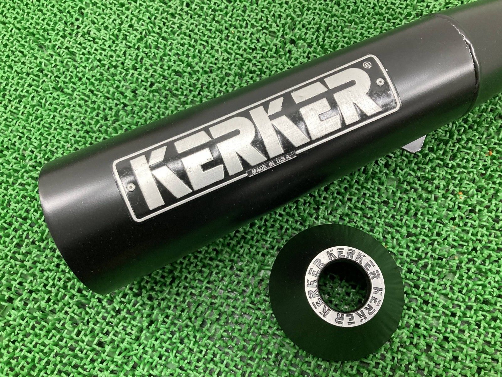 KERKER製ゼファー400 マフラー 4228868 社外 バイク 部品 ZR400C ZEPHYR400 スチール メガホンマフラー 耐熱塗装済み Jj