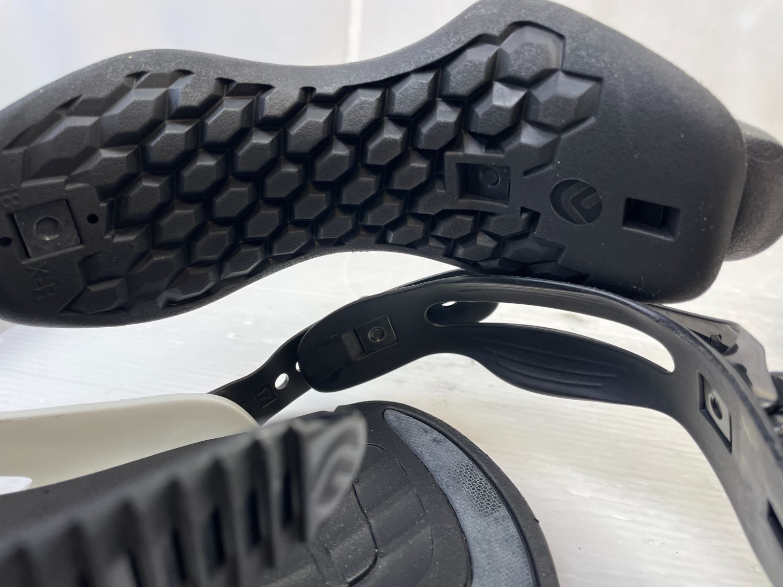 バインディング FLUX