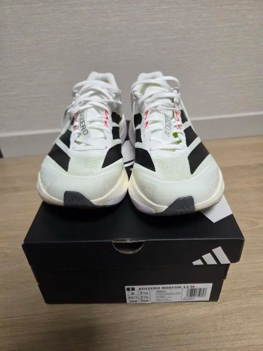 260 アディダス アディゼロ ボストン 13 クラウド 白 コア ブラック