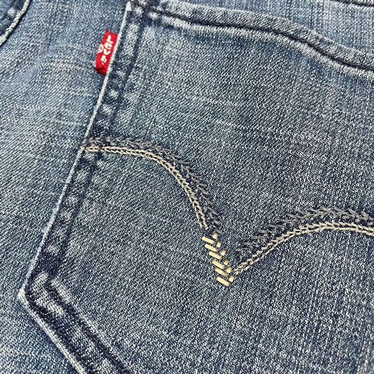 36 リーバイス515 ブーツカット デニムパンツ