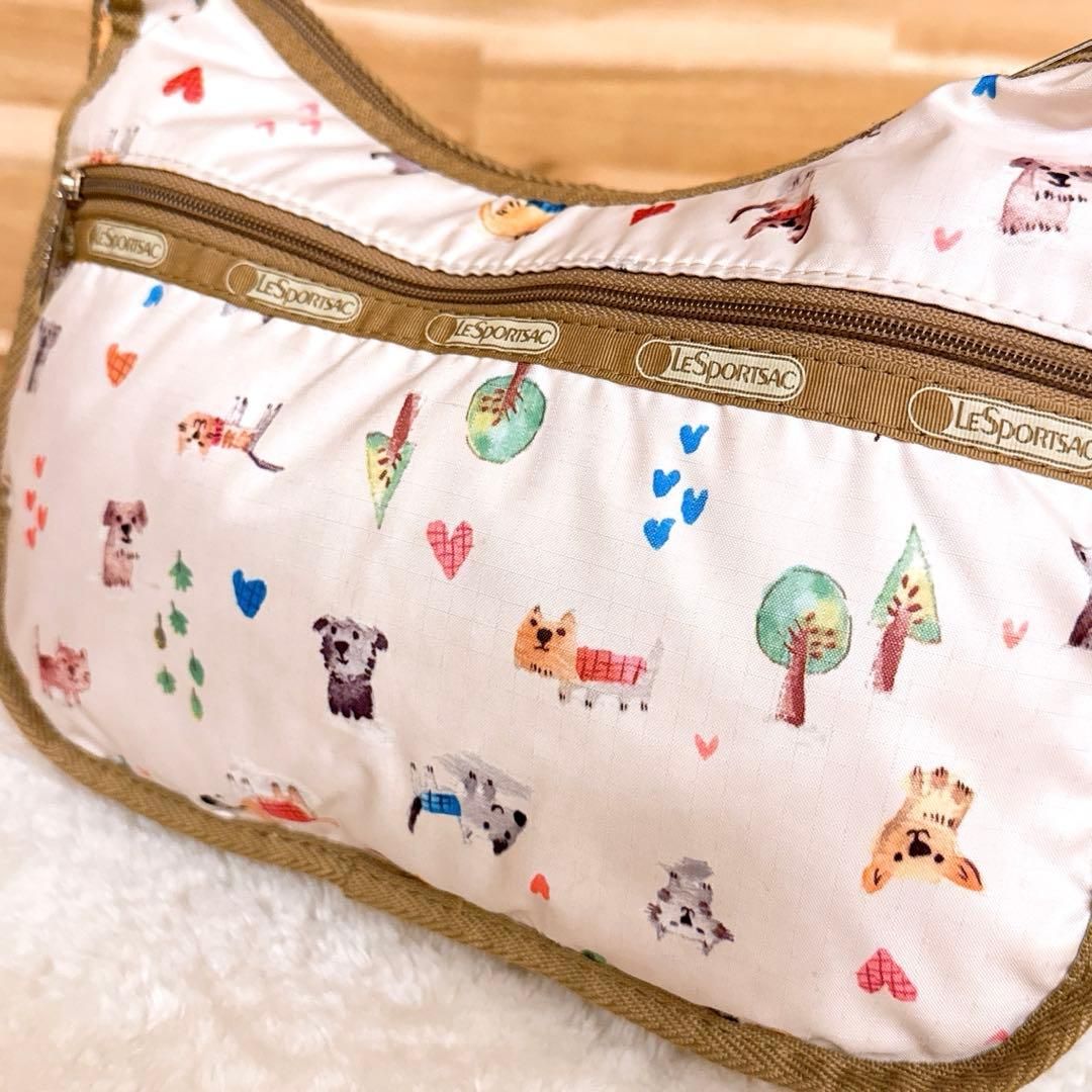 レスポートサック ほっこり 犬 猫 アニマル柄 ショルダーバッグ アイボリー キャット ネコ ドッグ アート ハート 総柄 軽量 DECORATOM_COM_BR