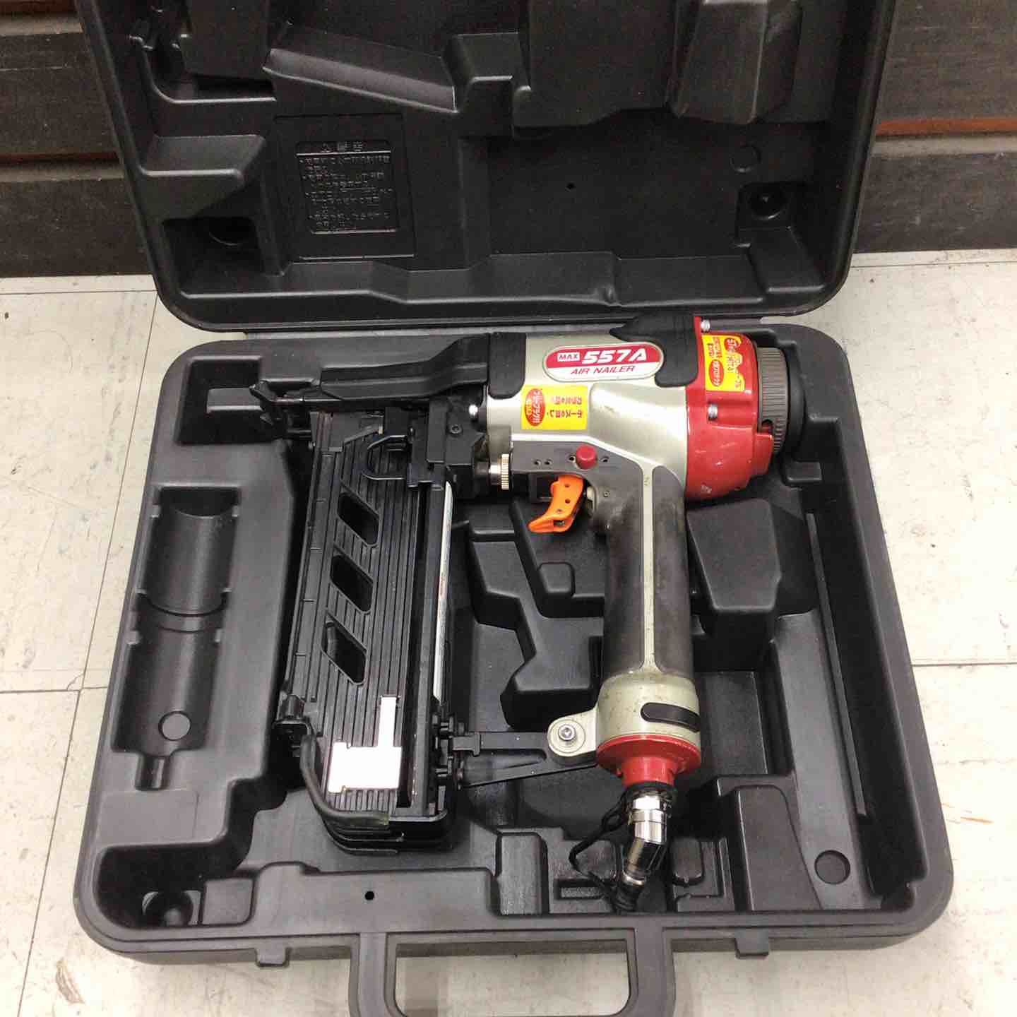 現状品 マックス MAX 常圧フロアタッカー TA-557A 957Tフロア 鴻巣店