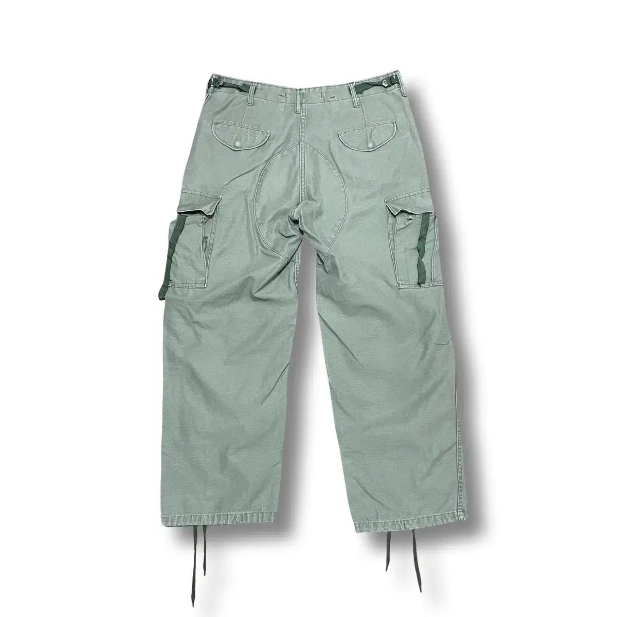 カーゴパンツ