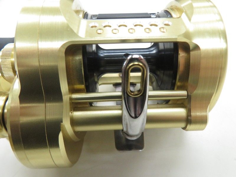 シマノ 23カルカッタコンクエスト 04-