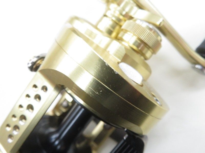  シマノ 23カルカッタコンクエスト 04- その他 リール