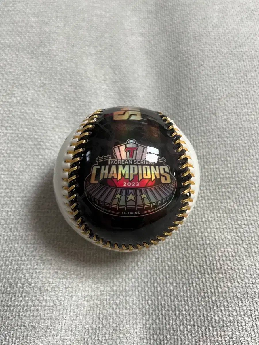 LG 2025 韓国シリーズ 優勝記念球 ブラック バージョン