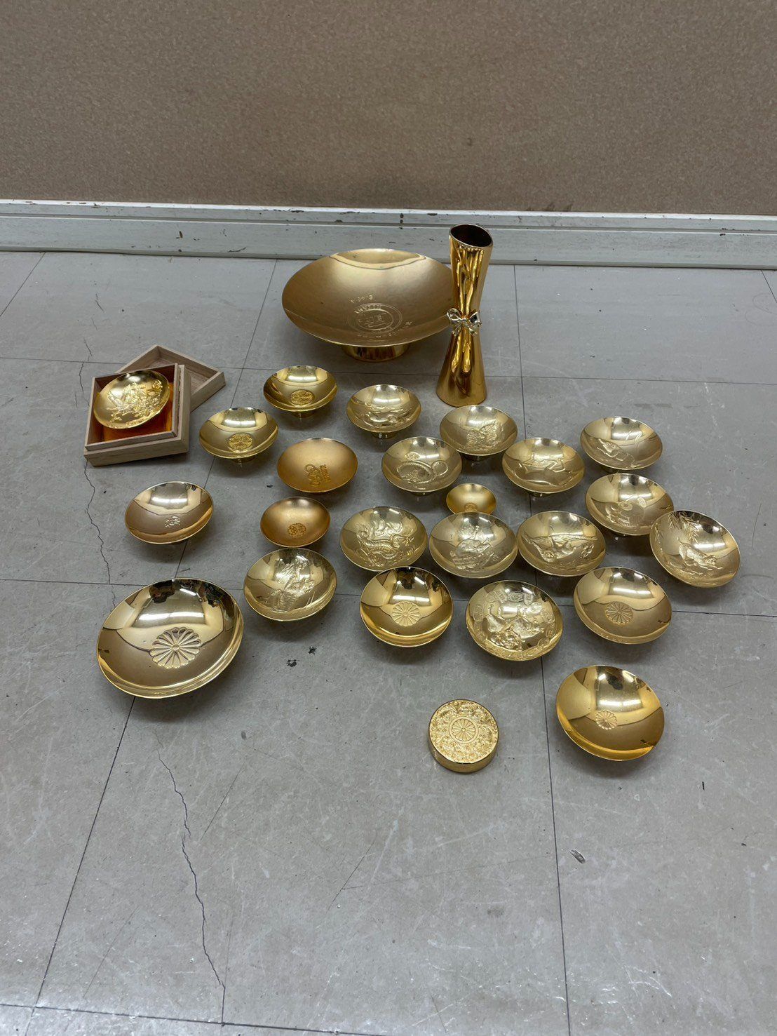 金杯 他 多数 大小 まとめて 24KGP