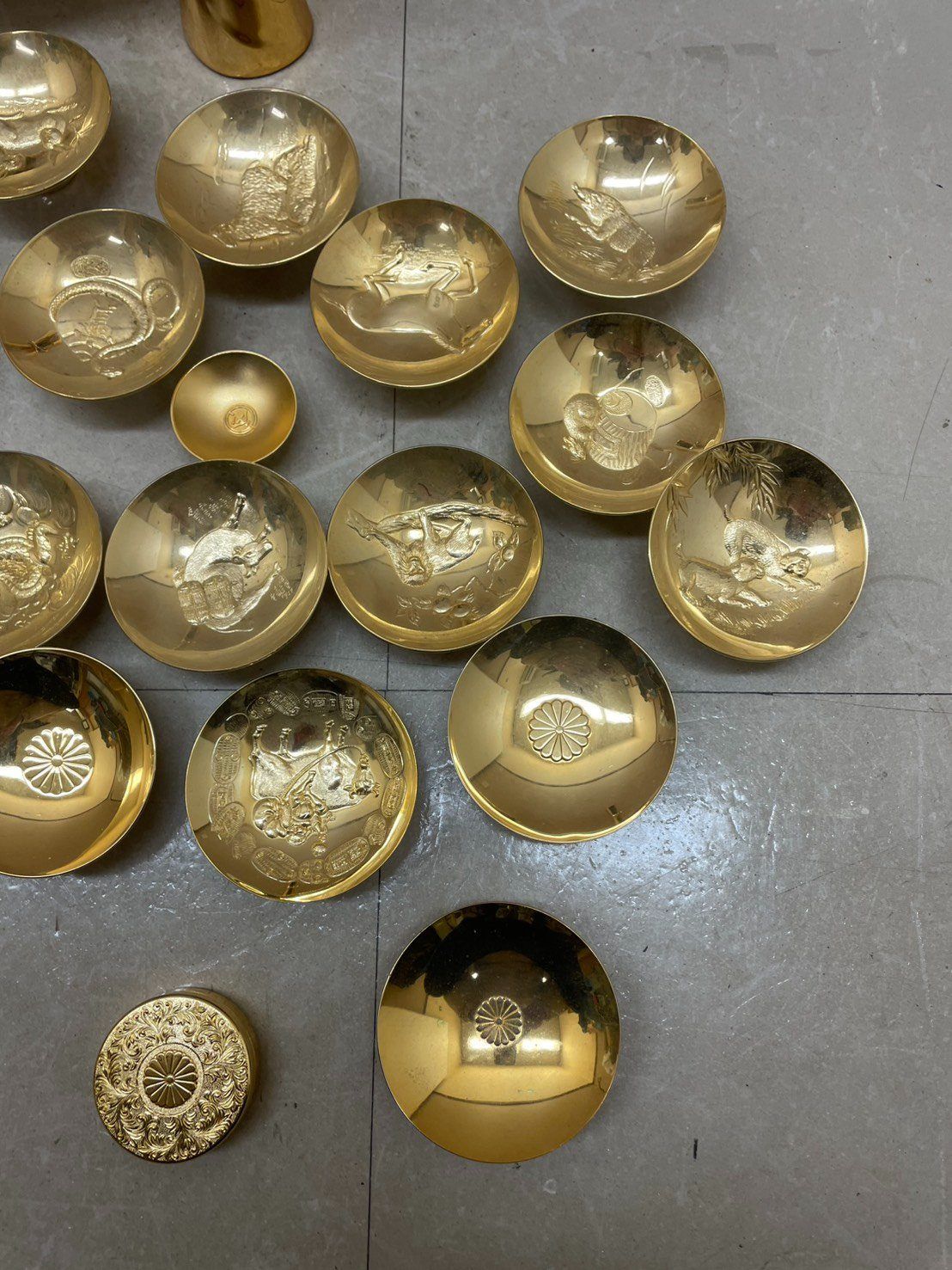 金杯 他 多数 大小 まとめて 24KGP