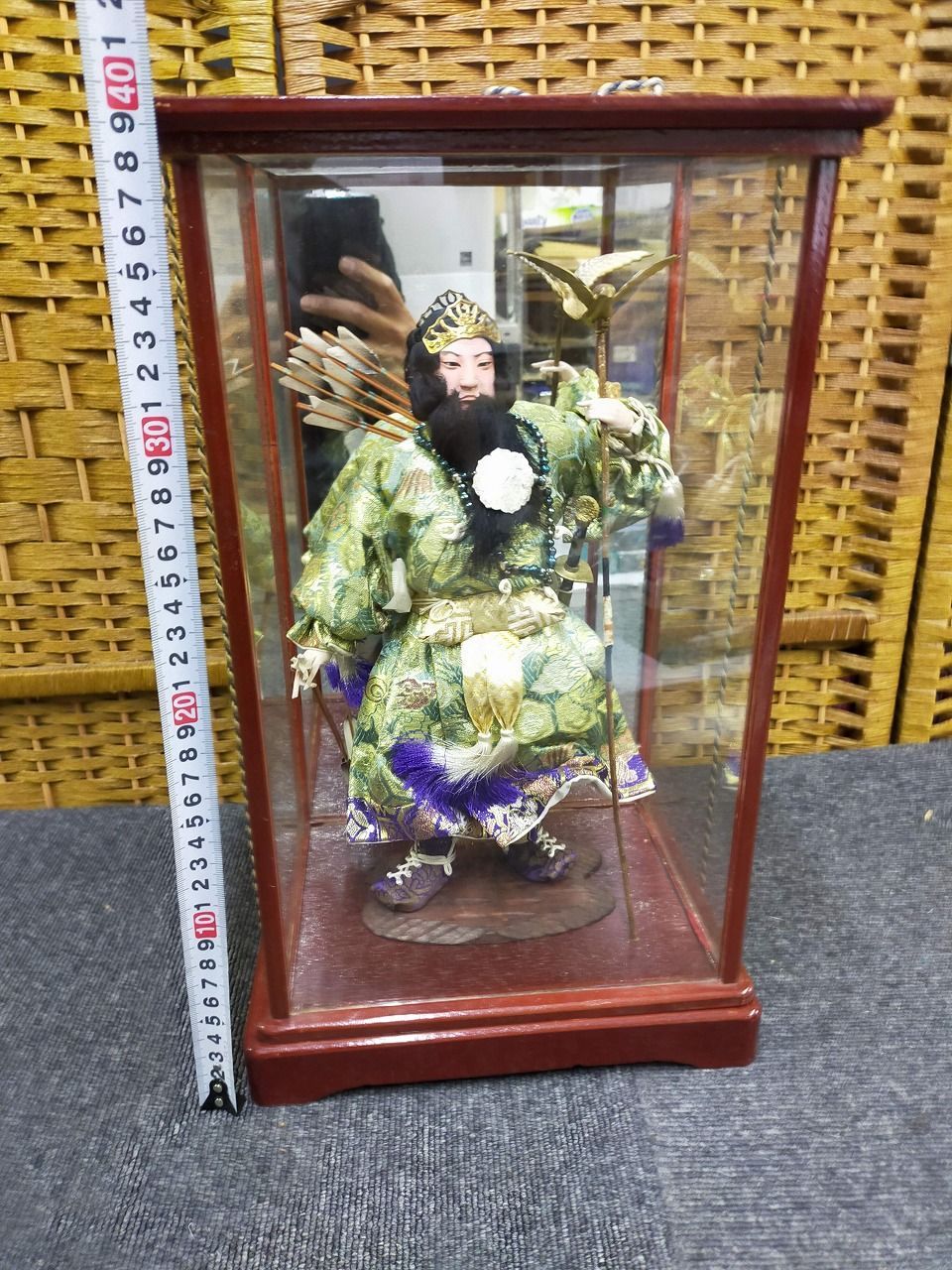 F01-20251104-06神武天皇 ガラスケース入り 人形 約40cm 日本人形 伝統