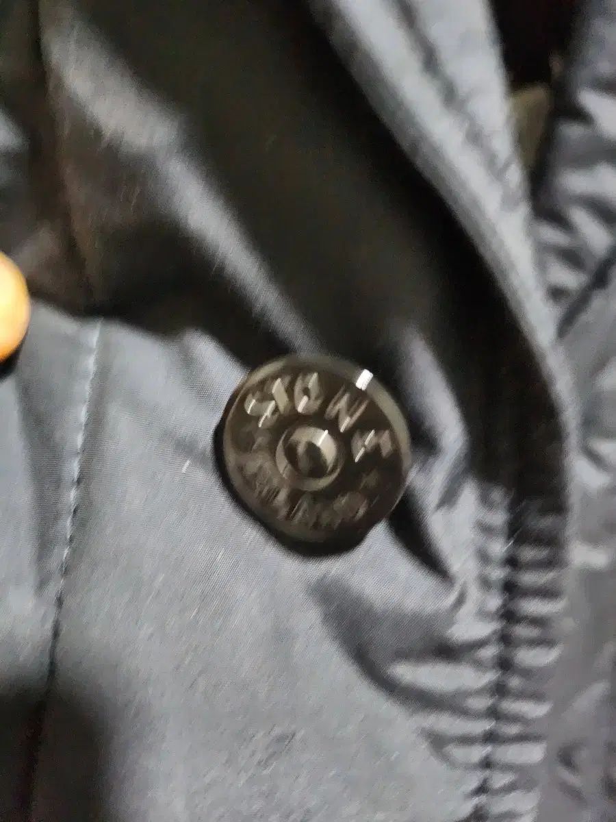 ストーンアイランド