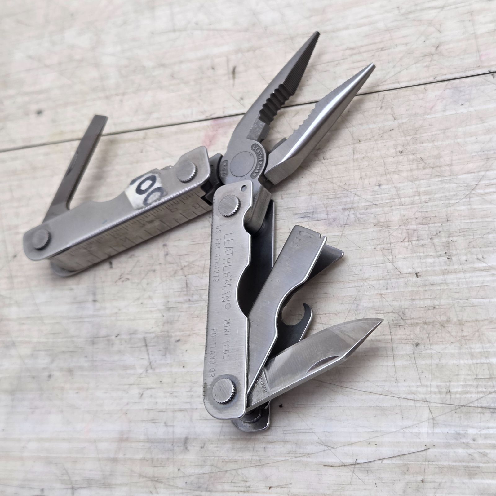 アウトドア サバイバル