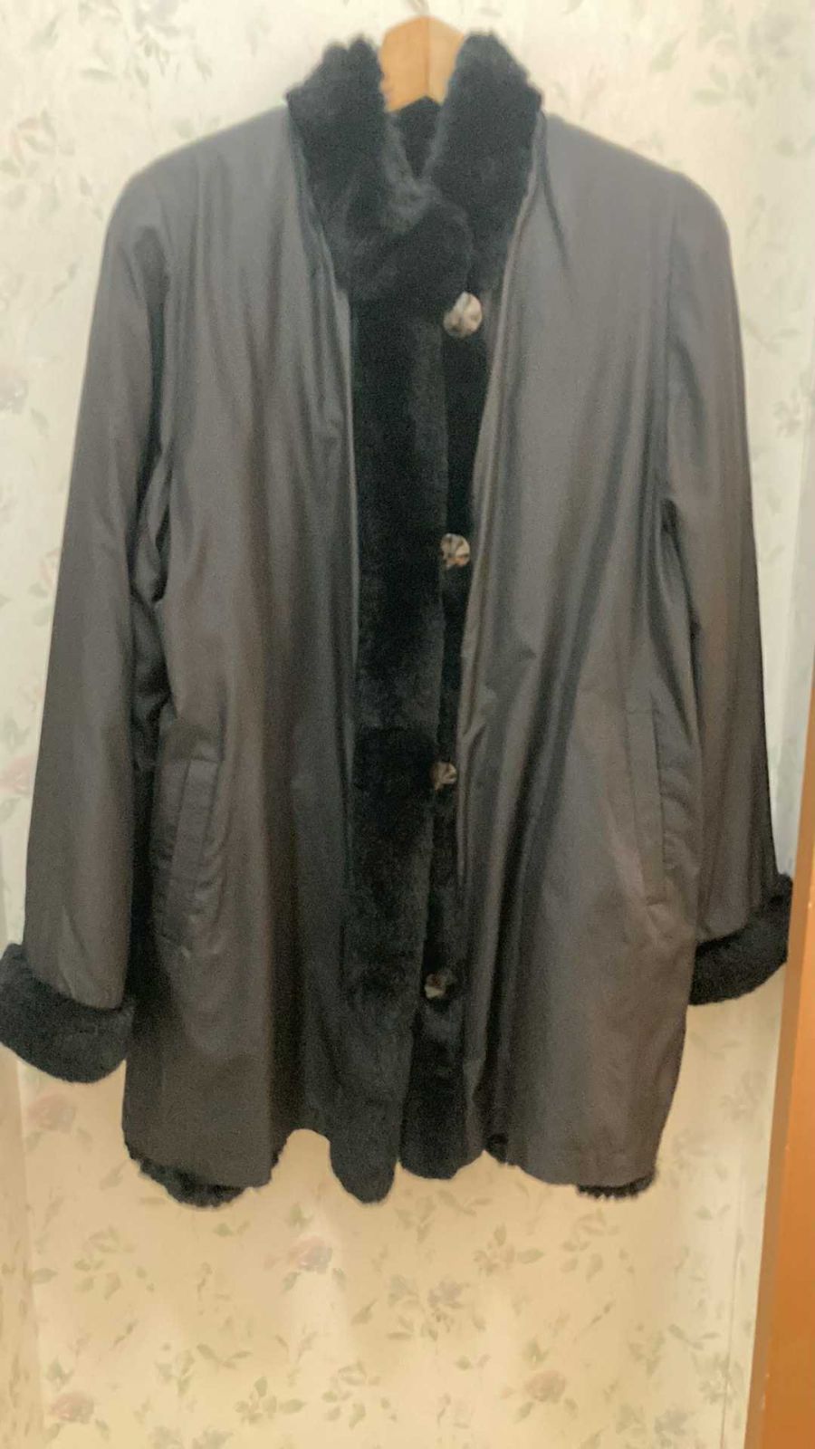 ガウディGAUDI シルク＆レッキスのあったか コート黒 L