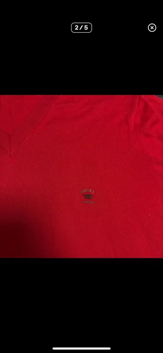 DIESEL 赤色 Vネック ニット