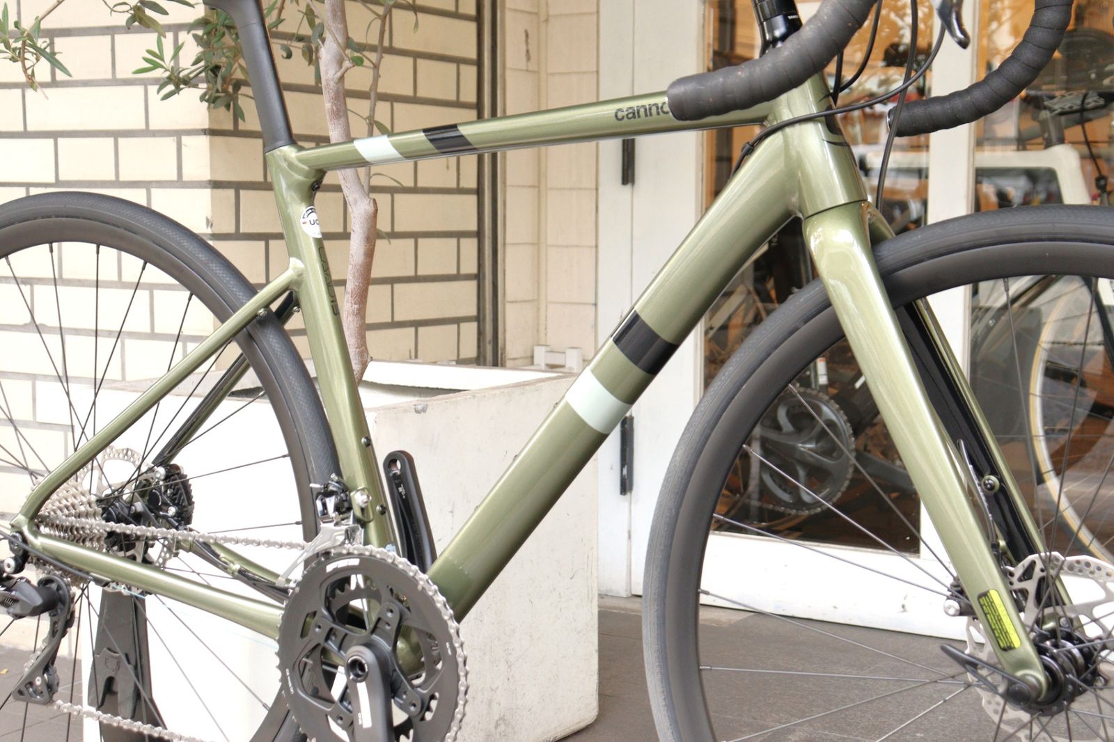 キャノンデール Cannondale キャド CAAD13 DISC 2020モデル シマノ 105 R7020 MIX 11S アルミ ロードバイク 横浜店 BRIGHTFACE_UK