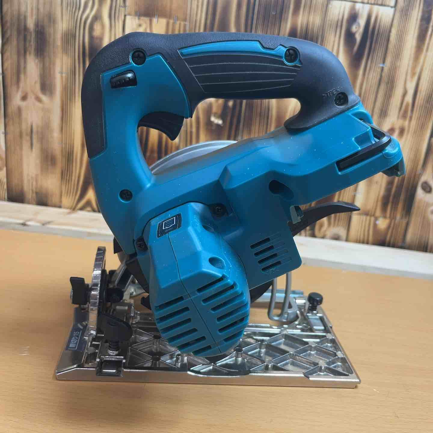 マキタ makita コードレス丸のこ HS471DZ 本体のみ 18V 125mm サブベース 木 切断 越谷店