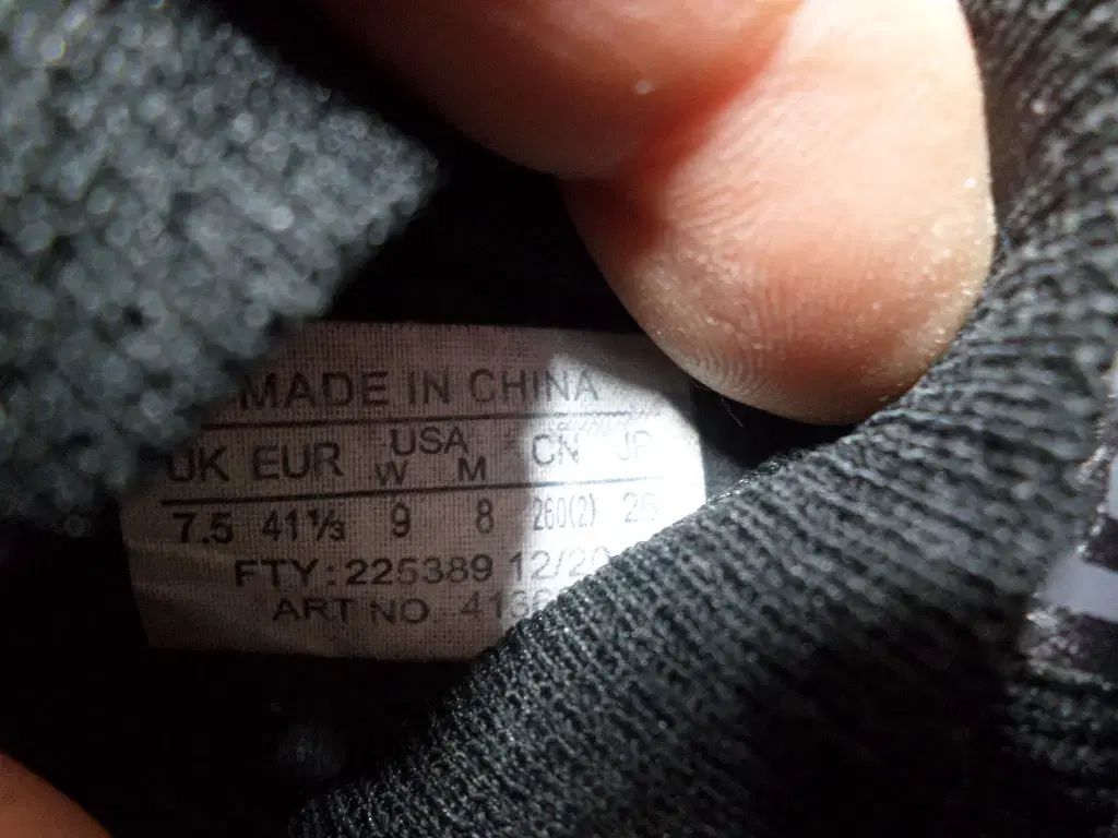 SALOMON サロモン