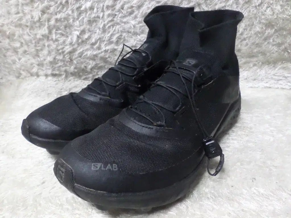 SALOMON サロモン