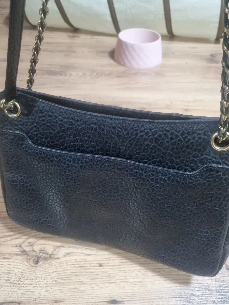 ダックス ブラック チェーン ショルダー兼クロスバッグ