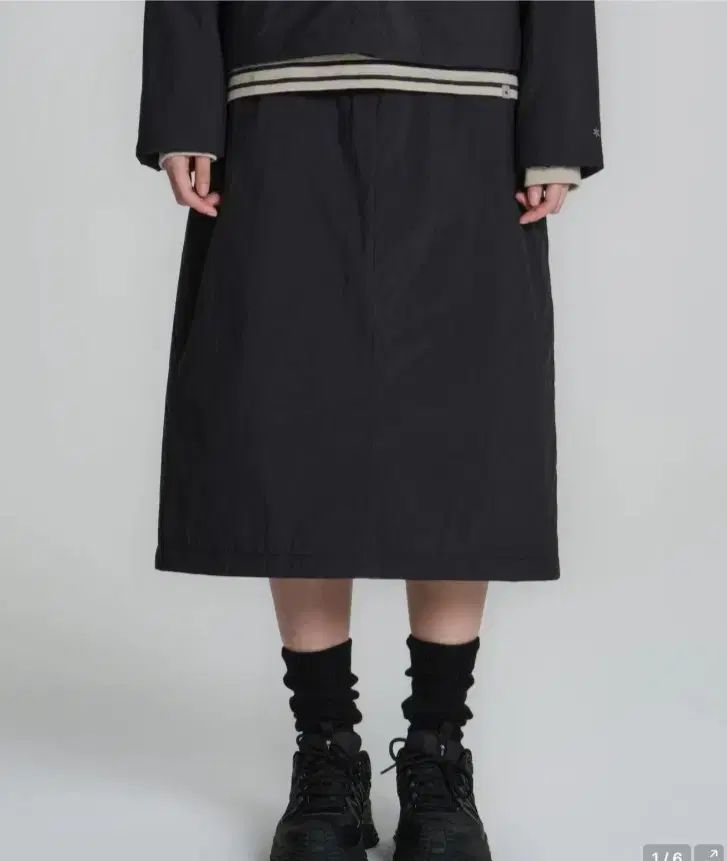 S スノウピーク ダウン スカート ブラック