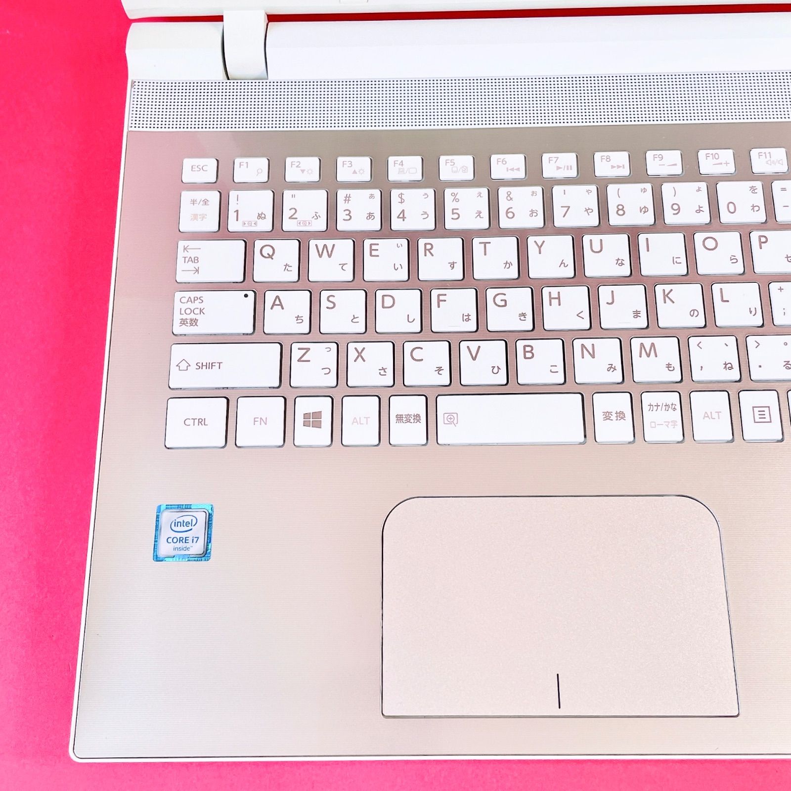 美品✨高性能Corei7✨️人気No.1✨️おしゃれゴールド✨️薄型ノート 