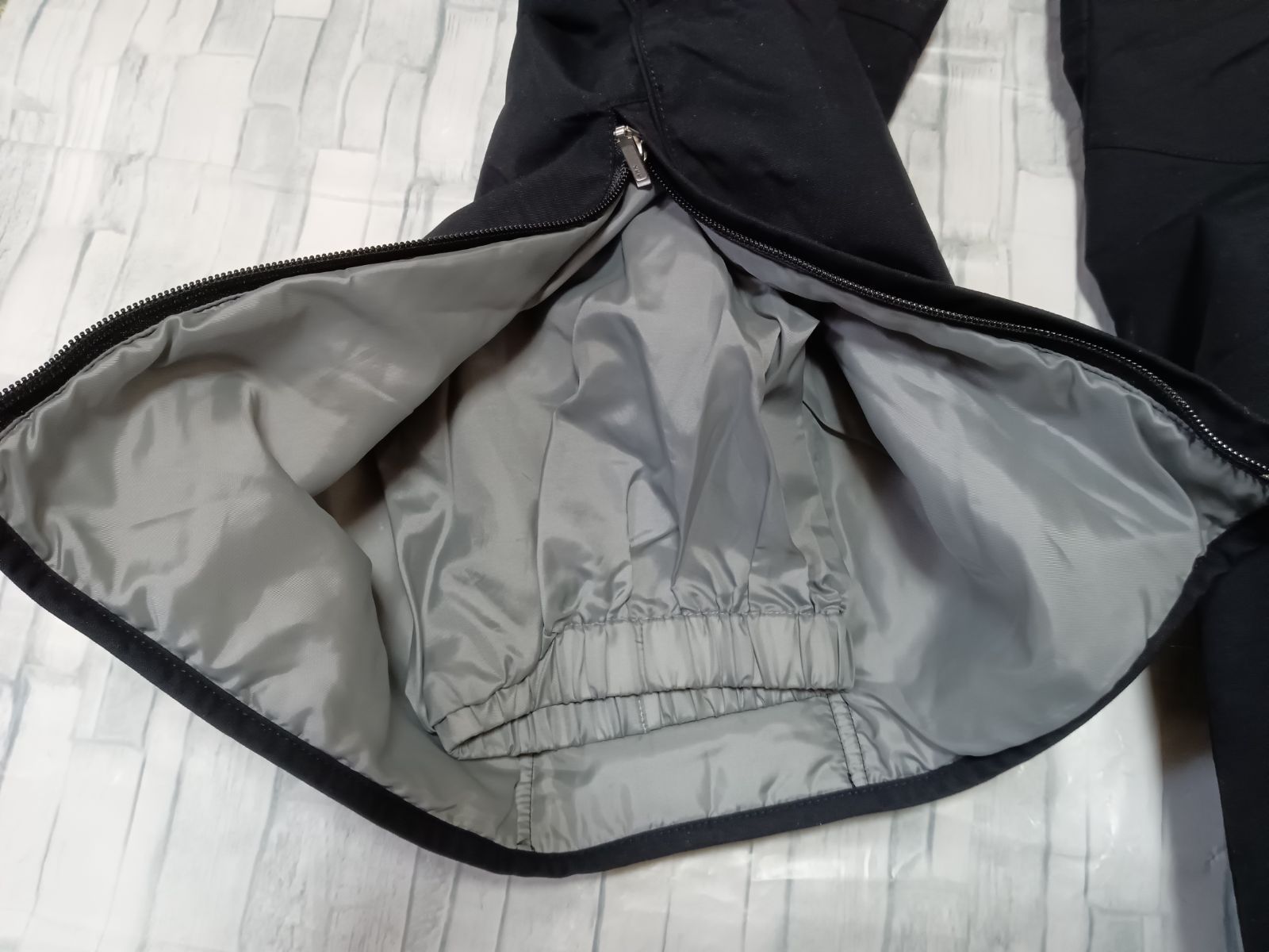 美品DESCENTEデサントスキースノボパンツウェアブラックサイズL スキー