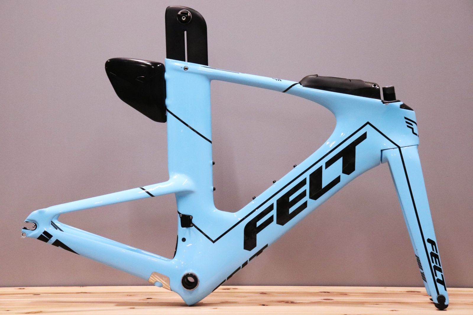 フェルト FELT IA16 2019モデル 540サイズ カーボン トライアスロンバイク フレームセット 仙台店