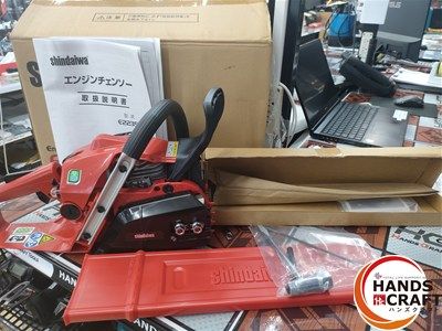 □【未使用】新ダイワ shindaiwa E2235S エンジンチェーンソー