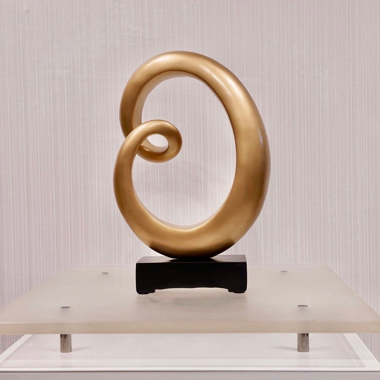 輸入品 オブジェ 置物 インテリア 雑貨 小物 アート 抽象彫刻 ゴールド モダン 北欧 美術 モデルルーム モニュメント