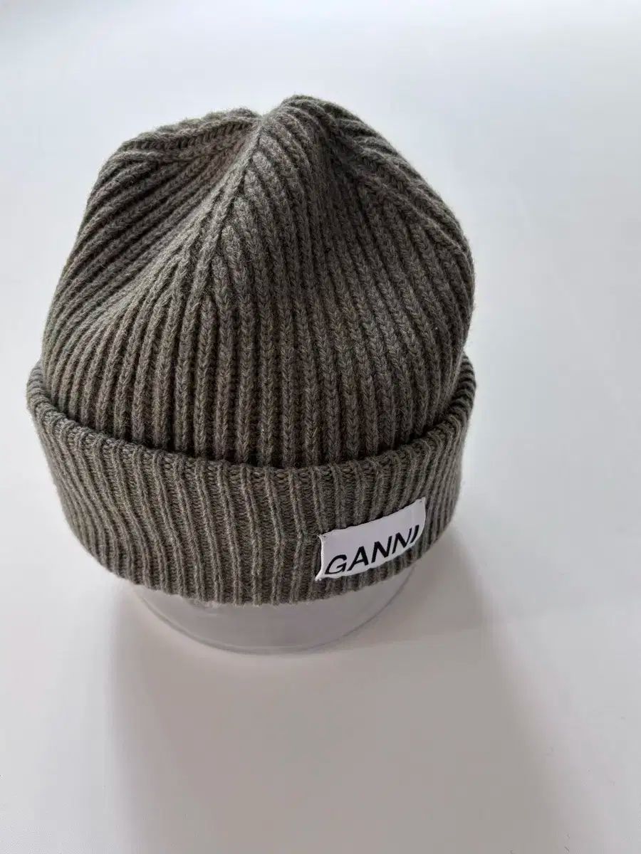 Ganni ガニー カーキ ウール ビーニー