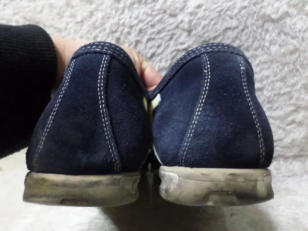 300 サルヴァトーレ フェラガモ ネイビー スニーカー 靴