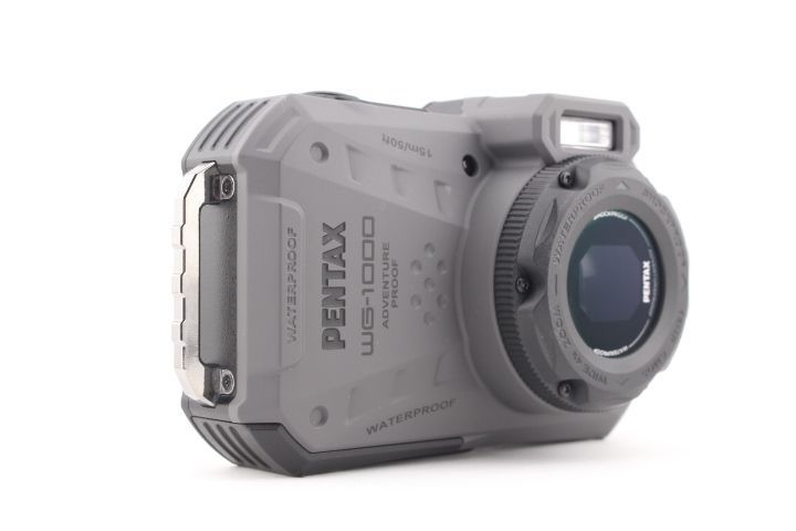 コンパクトデジタルカメラ