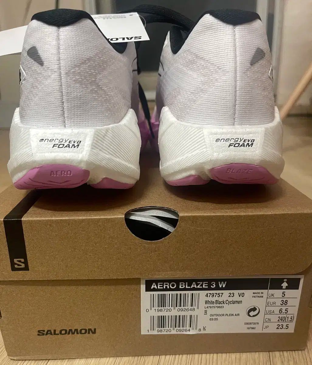 24 未使用 希少ヘリオス 77M-4 ぐるぐるボケレンズ M42アダプター付 MC