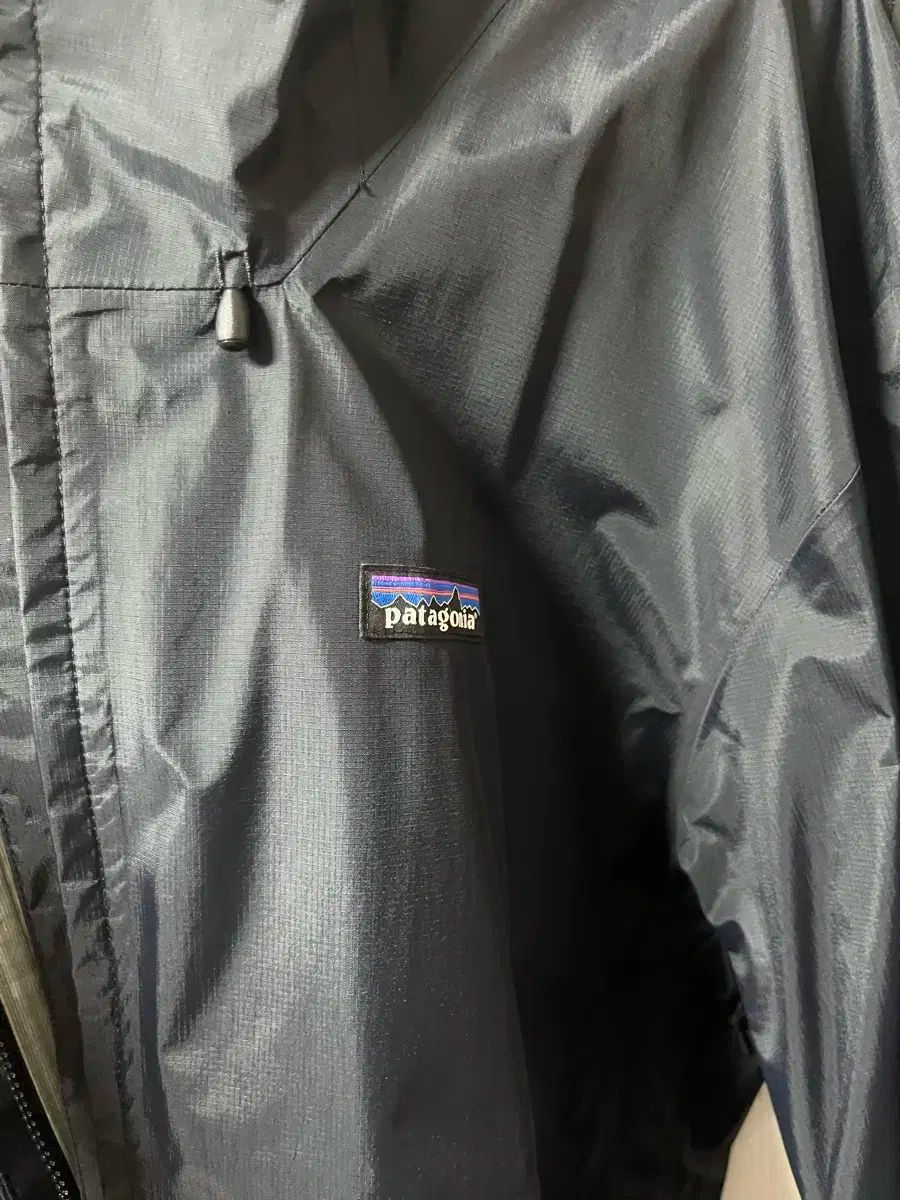 パタゴニア トレントシェル 3 L 黒 xl