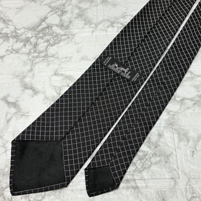 エルメス HERMES ネクタイ ブラック ソリッドタイ スーツ シャツ