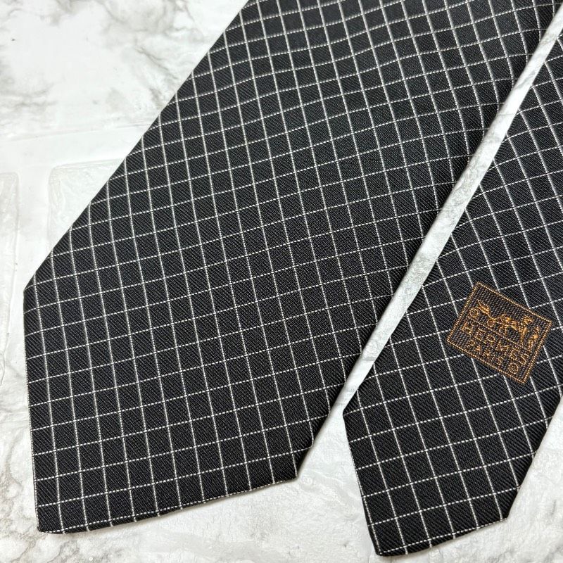 エルメス HERMES ネクタイ ブラック ソリッドタイ スーツ シャツ