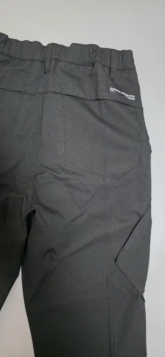 _ナショナルジオグラフィック ジョガーパンツ